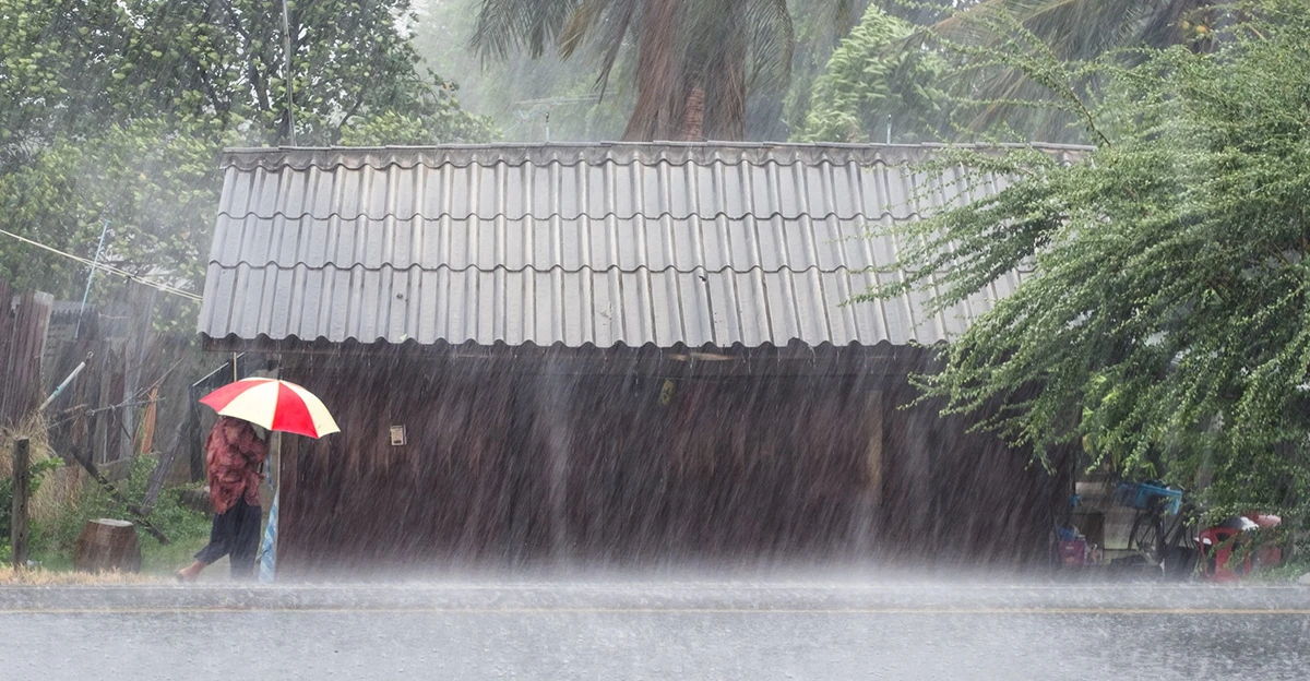 China floods insurance claims reach 260000