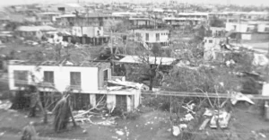 An old black and white photo of a destroyed city.