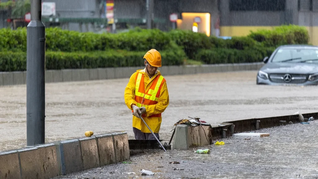 hong-kong-underwriting-profits-and-gross-premiums-fell-sharply-in-2023