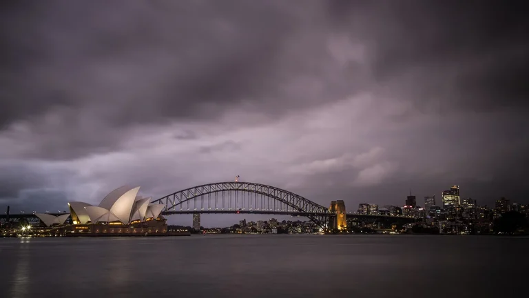 australia-should-see-average-cyclone-season-but-severe-storms-loom-large-bom