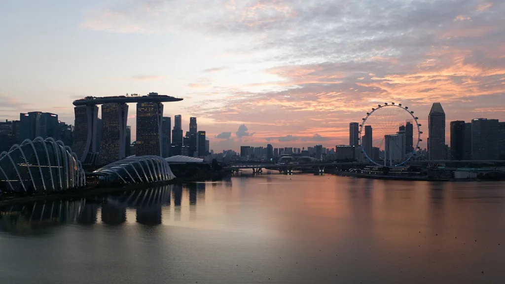 the-hartford-launches-service-company-in-singapore