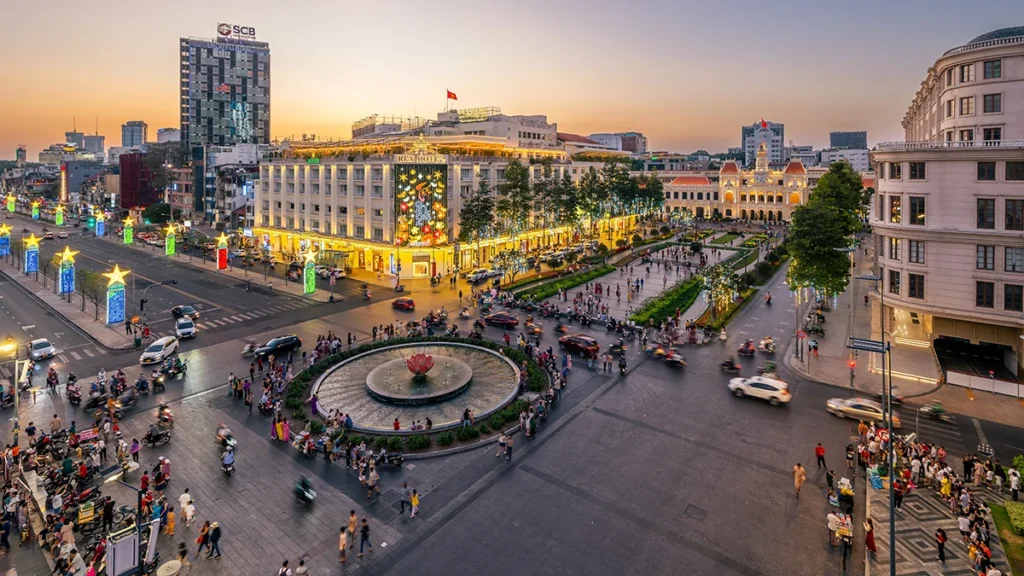 generali-vietnam-pvcombank-sign-exclusive-bancassurance-deal