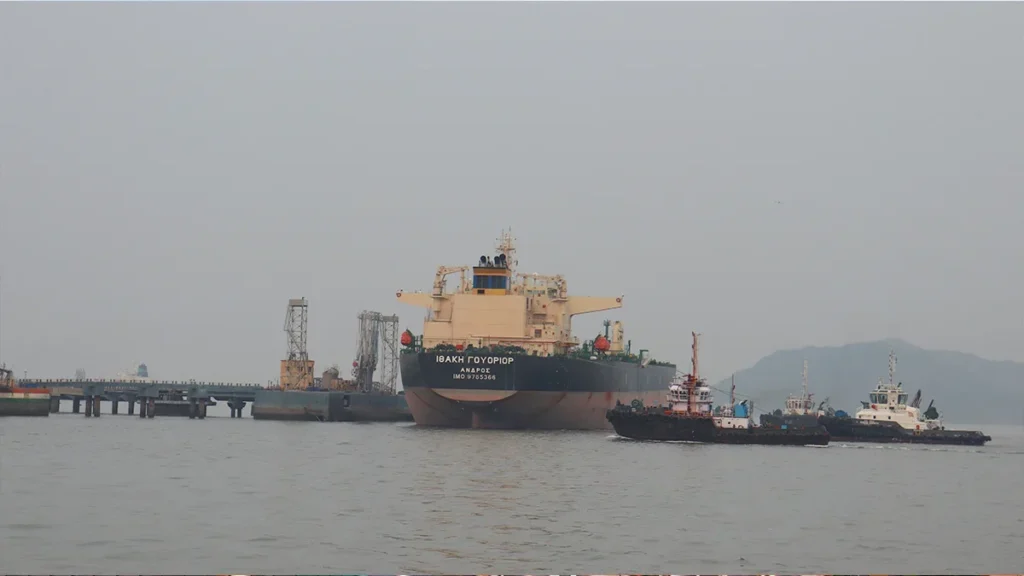 india-reviewing-applications-from-four-new-russian-insurers-for-oil-tanker-coverage-report