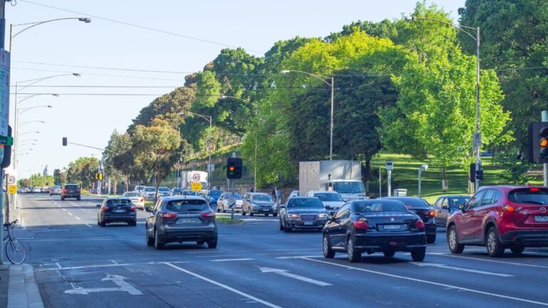 insurer-claim-costs-rise-as-australias-ev-repair-bottleneck-hits-premium-prices-report