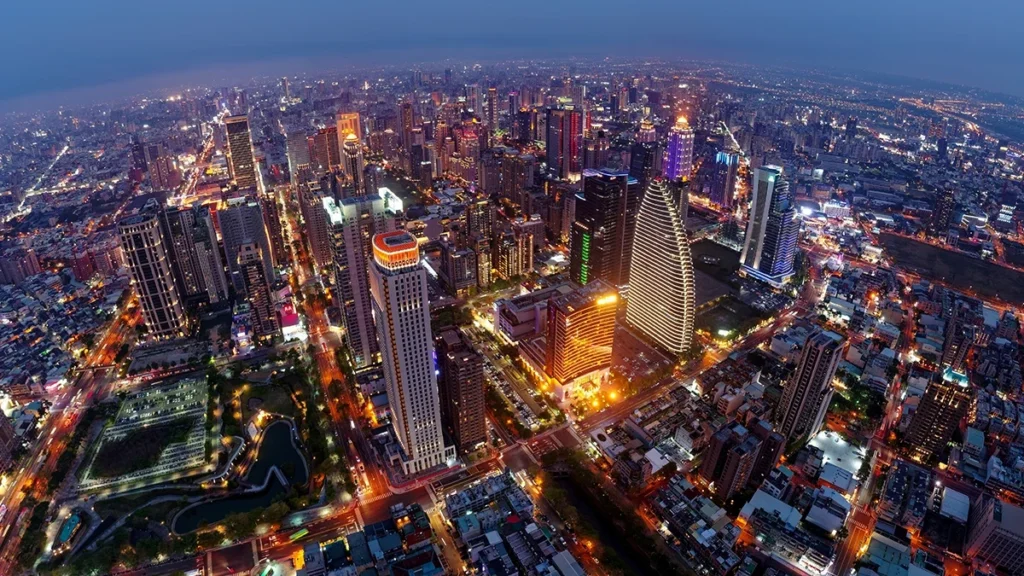 fitch-downgrades-taiwans-life-insurance-sector-outlook-to-deteriorating-due-to-stronger-local-currency