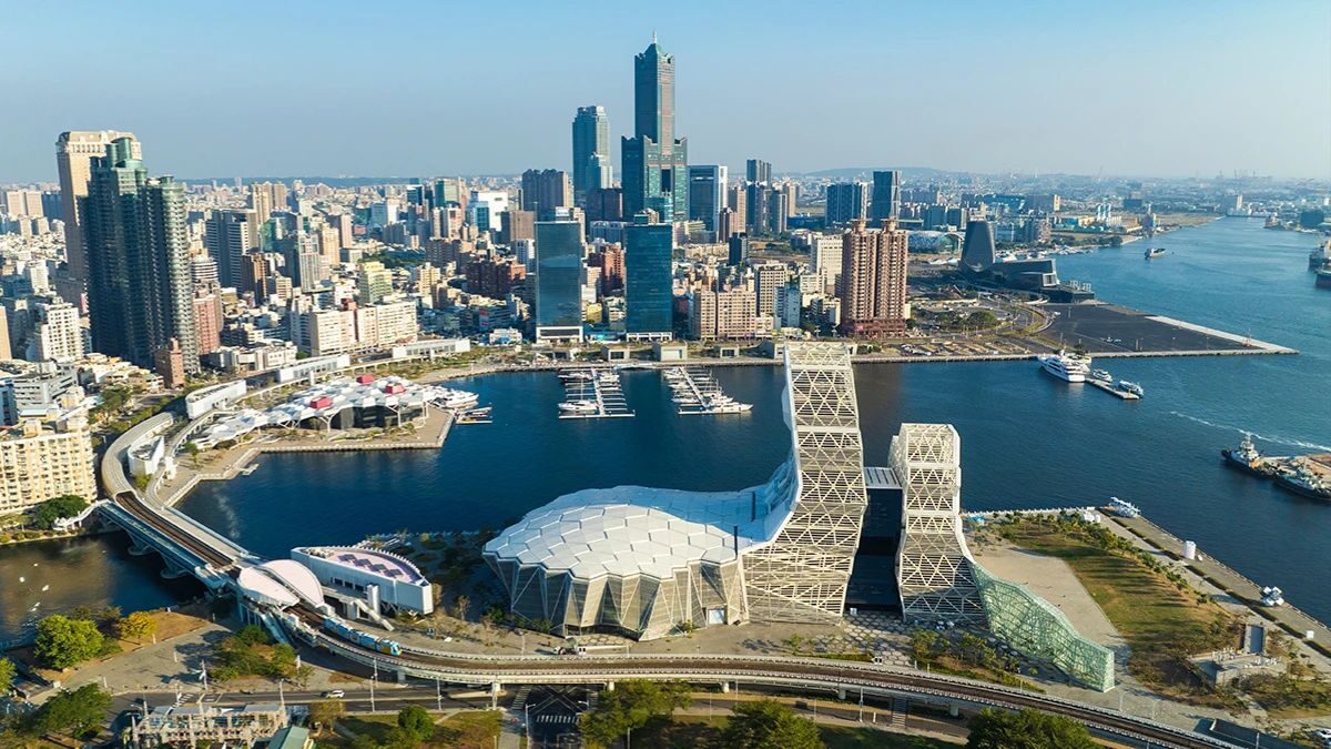 Taiwan regulator summons life insurers amid currency surge us bond pressures report  rein asia