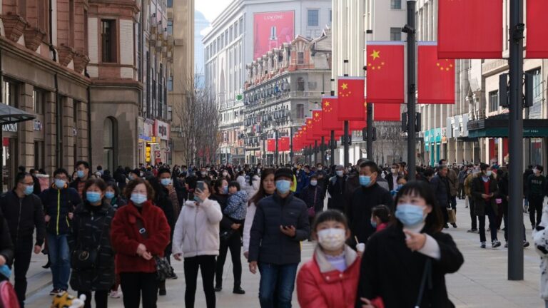 fitch-revises-chinas-life-insurance-outlook-to-deteriorating-amid-earnings-volatility-slow-growth-prospects