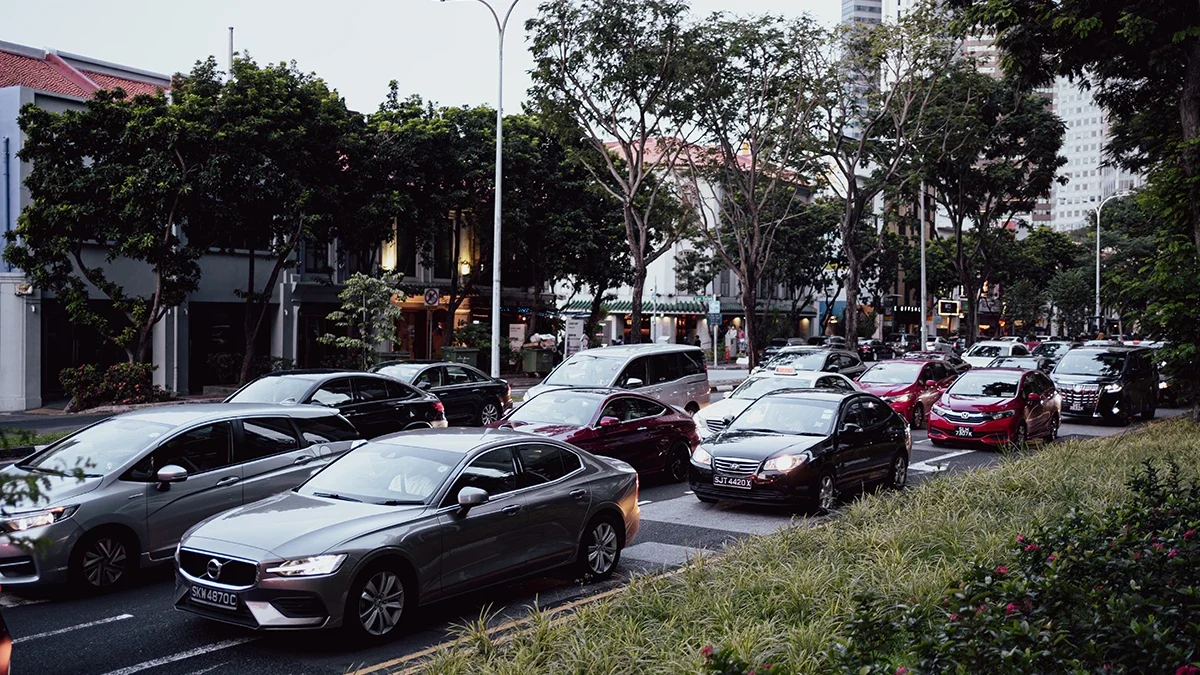 Grab eyes entry into singapores motor insurance market reports  rein asia