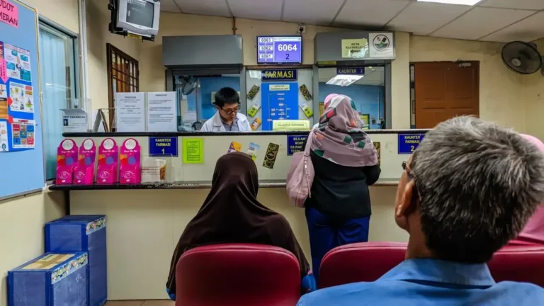 malaysia-explores-basic-insurance-scheme-to-curb-medical-cost-pressures