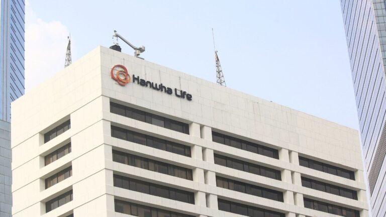 _hanwha-life-seals-investment-in-indonesias-nobu-bank-reports