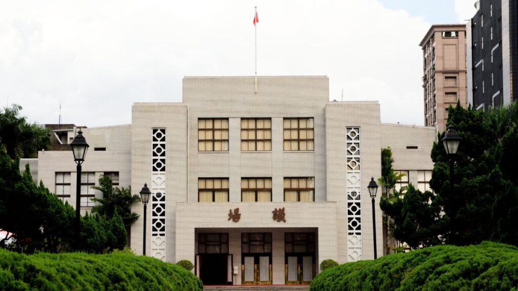 taiwan-extends-tax-exemptions-for-offshore-insurance-units-to-2035