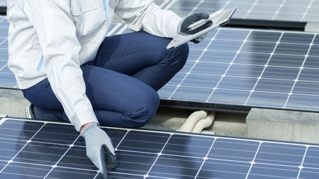 japans-non-life-insurers-saw-solar-power-payouts-reach-us304m-due-to-disasters-theft-report