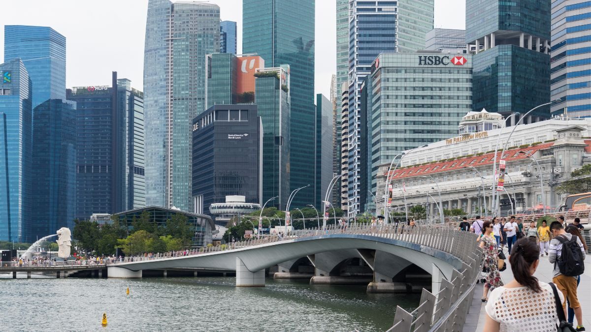 Mas issues guidelines for financial institutions to prevent misleading online finance content  rein asia