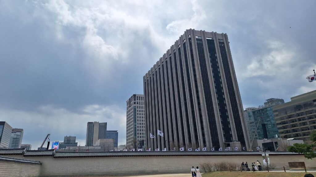 south-koreas-fsc-suspends-mg-non-life-ops-transfers-contracts-to-bridge-insurer