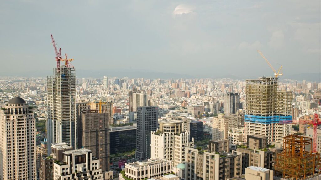 taiwans-life-insurance-sector-posts-42-rise-in-premium-revenues-fsc