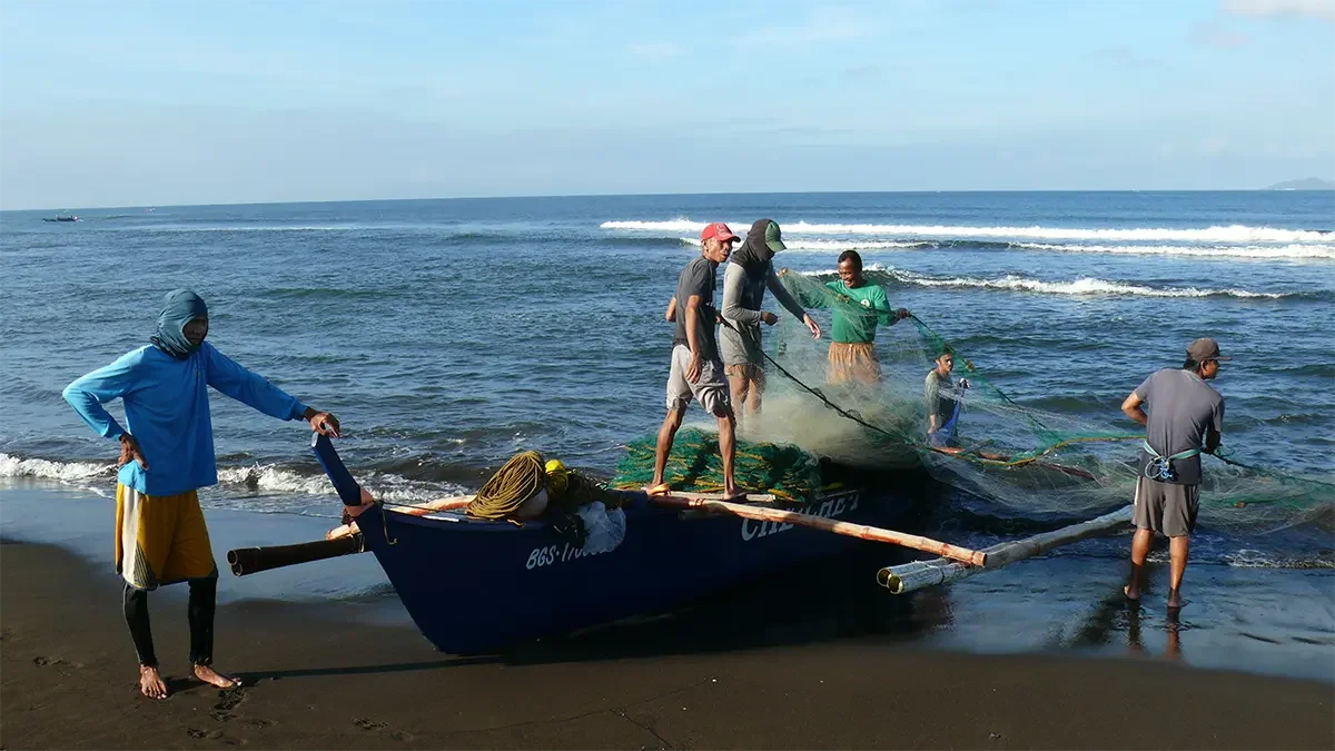 Philippines launches first parametric insurance for small scale fishers  rein asia