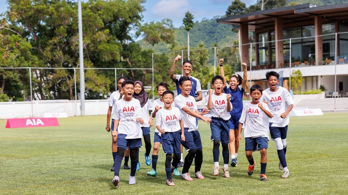 Aia renews tottenham hotspur deal steps back from front of shirt shirt sponsorship after 2027  rein asia