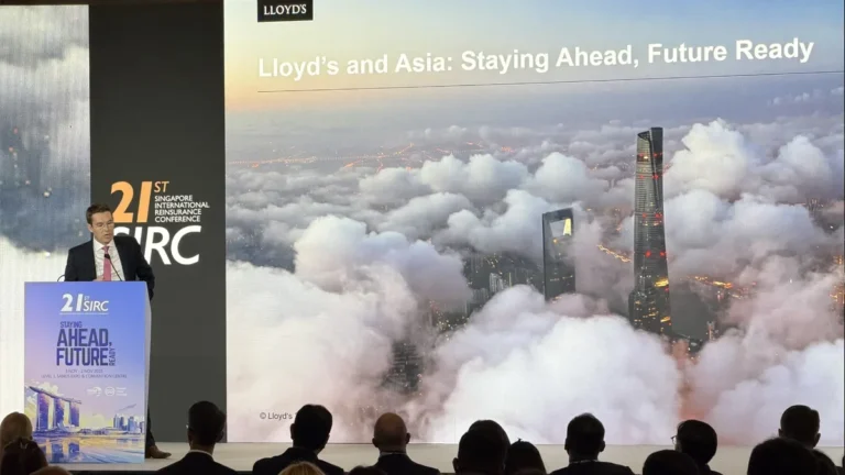 growing-in-asia-cant-just-mean-serving-those-that-know-us-lloyds-patrick-tiernan