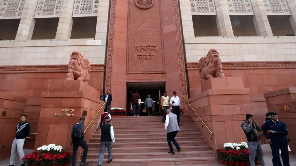 indias-lower-house-clears-bill-to-raise-insurance-fdi-cap-to-100