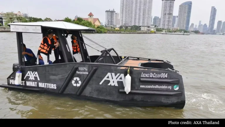 axa-thailand-widens-river-clean-up-drive-to-recover-52000-litres-of-waste
