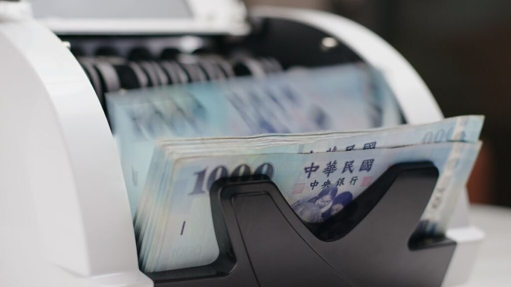 taiwan-life-insurers-may-be-allowed-to-amortise-fx-impacts-under-fsc-proposal-creditsights