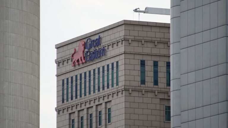 great-eastern-hits-record-profit-of-s1-21bn-in-fy-2025-as-insurance-profit-nbev-post-double-digit-hikes