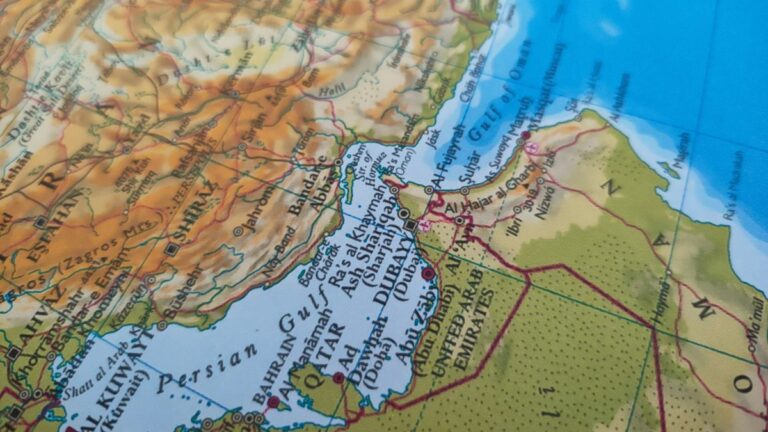 hormuz-closure-reverberates-beyond-marine-war-risk-as-howden-re-flags-macro-transmission-channel