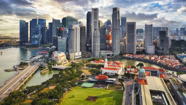 mosaic-closes-singapore-hub-shifts-operations-to-dubai