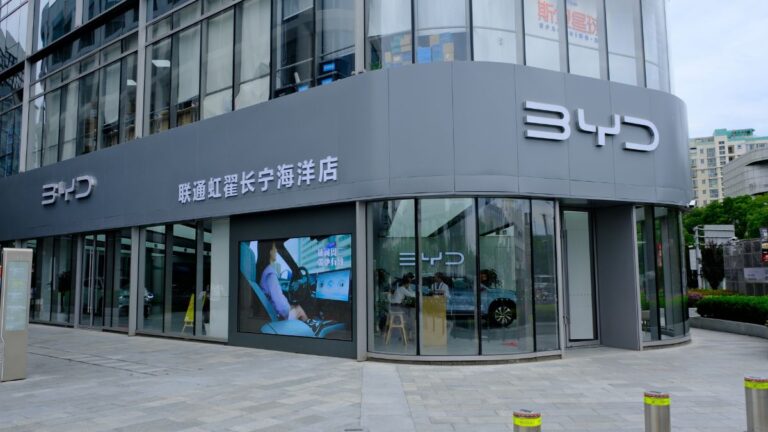 byd-offers-insurance-backed-coverage-to-drive-adoption-of-assisted-driving-systems