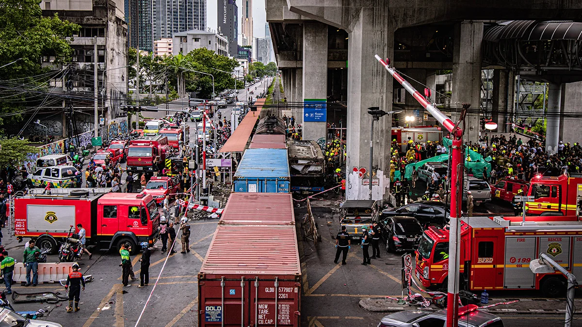 dhipaya-and-muang-thai-insurance-face-claims-after-bangkok-train-bus-crash-kills-eight