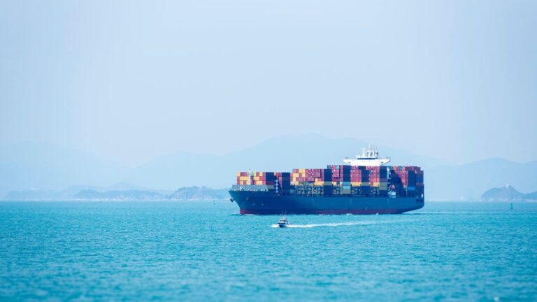 south-korean-insurers-to-jointly-underwrite-war-risk-cover-for-ships-in-strait-of-hormuz