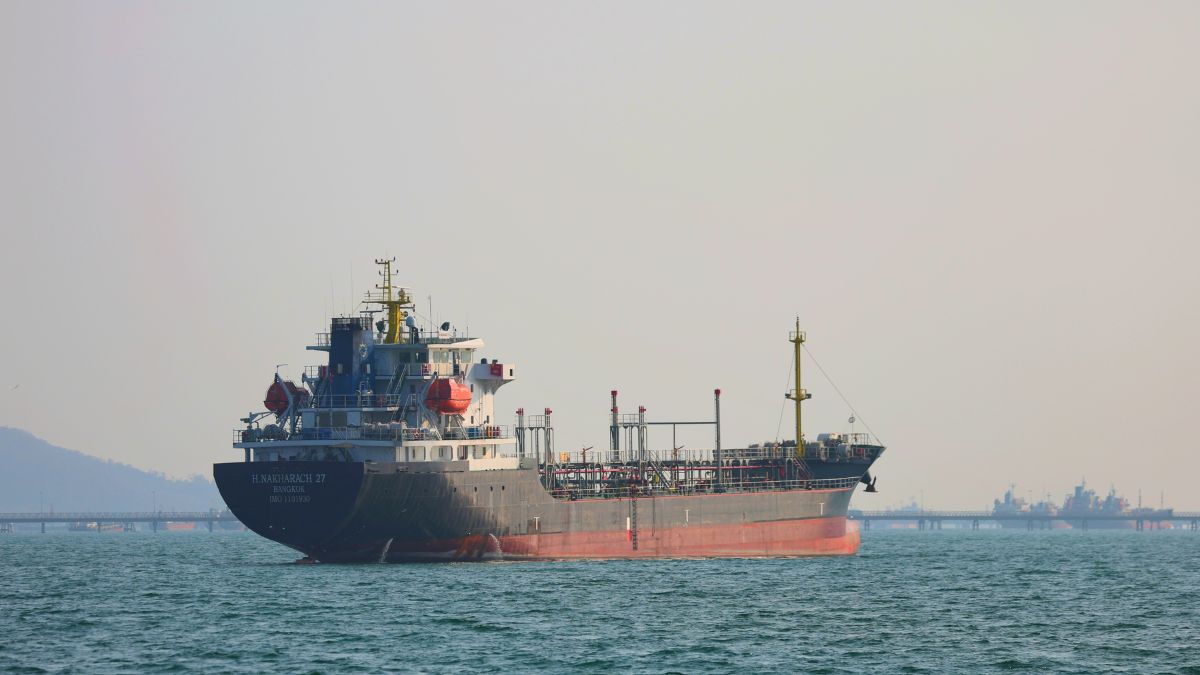 Lloyds market association warns hormuz shipping recovery hinges on greater clarity  rein asia