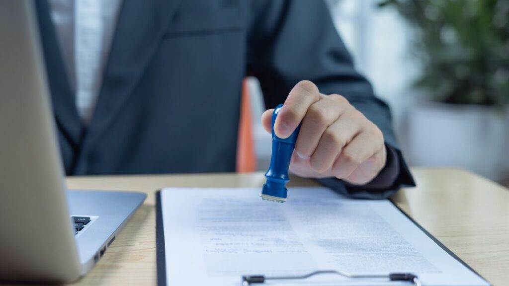 mahindra-manulife-set-up-india-life-insurer-as-jv-plans-advance