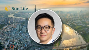 Sun Life appoints Julian Yu as chief actuary in Vietnam Julian Yu, Sun Life's new chief actuary in Vietnam, in front of Ho Chi Minh City skyline.