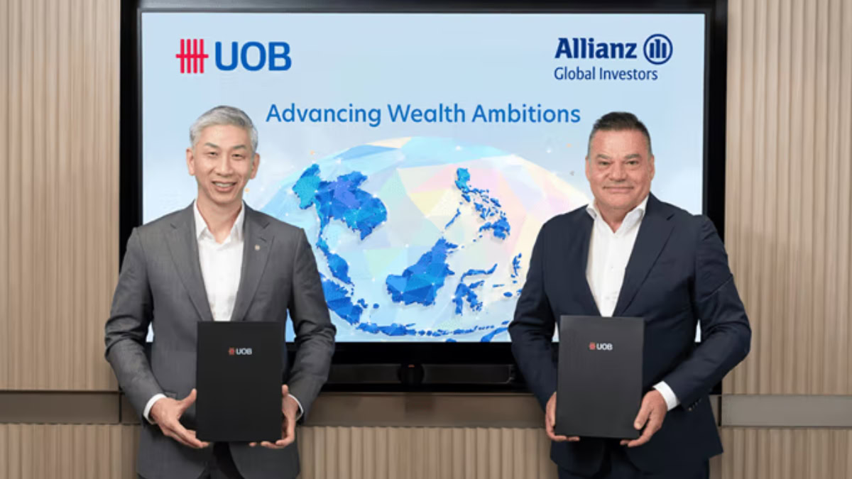 UOB and Allianz Global Investors executives announce ASEAN wealth push acquisition.